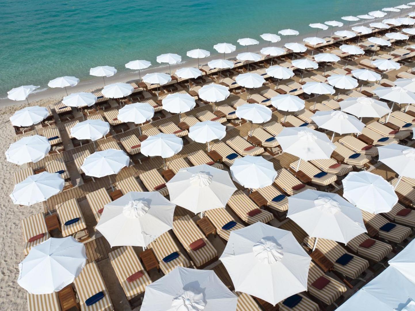Hotel Martinez, In The Unbound Collection By Hyatt Cannes Exterior foto The beach at the resort